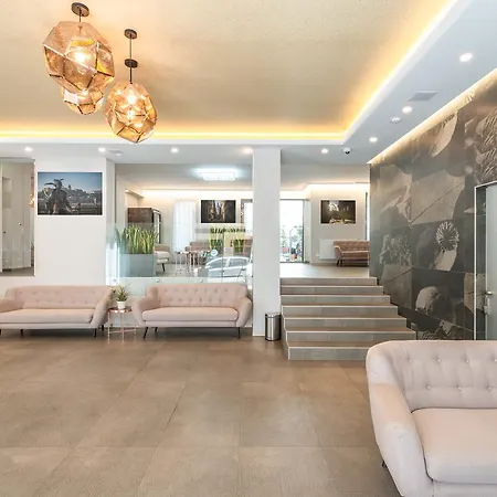 Corvin Plaza & Apart Otel Budapeşte
