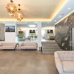 Corvin Plaza & 아파트호텔 부다페스트
