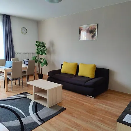 Apartahotel Corvin Plaza & Budapest