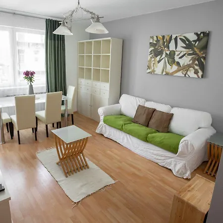 Ξενοδοχείο με διαμερίσματα Corvin Plaza &