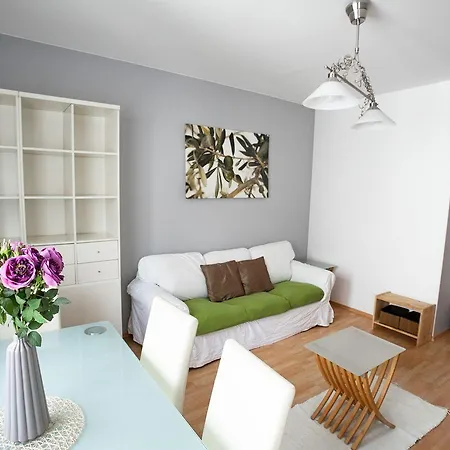 Ξενοδοχείο με διαμερίσματα Corvin Plaza &