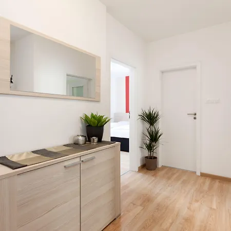 Corvin Plaza & Ξενοδοχείο με διαμερίσματα