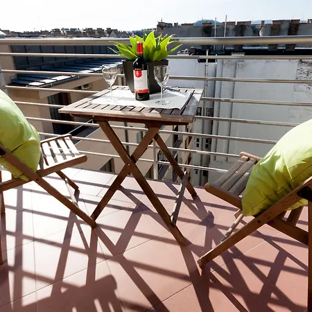 Corvin Plaza & Ξενοδοχείο με διαμερίσματα Βουδαπέστη