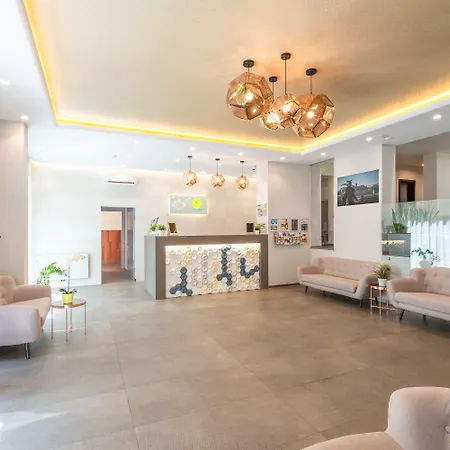 Corvin Plaza & Ξενοδοχείο με διαμερίσματα Βουδαπέστη