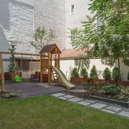 Ξενοδοχείο με διαμερίσματα Corvin Plaza & Βουδαπέστη