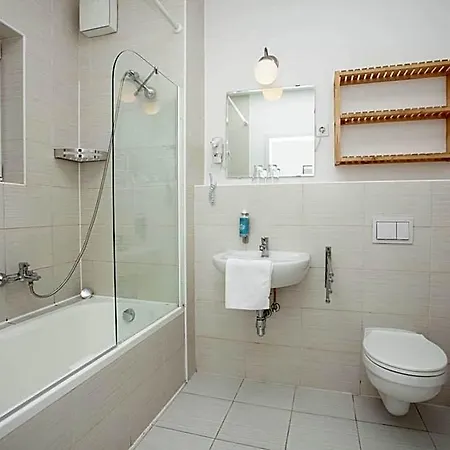 Apartmanhotel Corvin Plaza & 3*