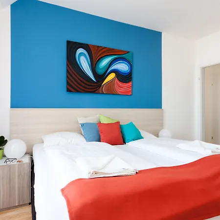 Corvin Plaza & Aparthotel