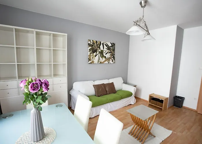 Aparthotel Corvin Plaza &