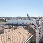 Aparthotel Corvin Plaza & 3*