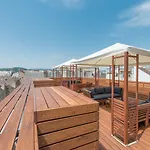 Aparthotel Corvin Plaza &