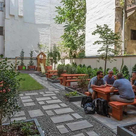 Corvin Plaza & Budapest